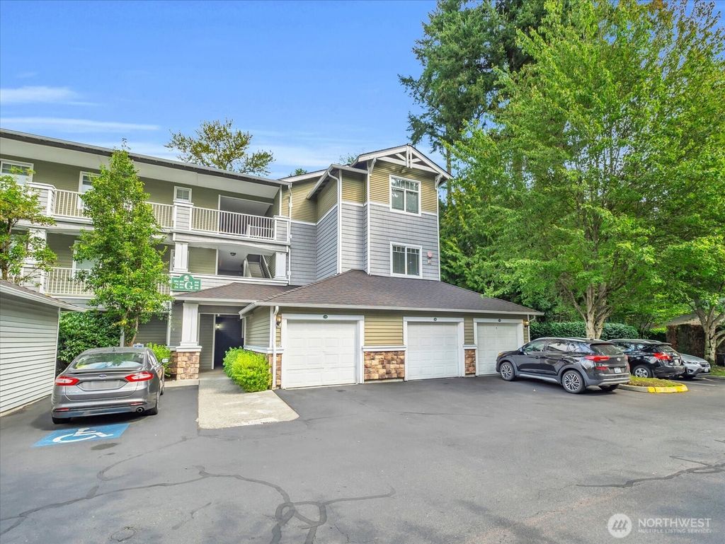 Photo of 12712 Admiralty Way #G206, Everett, WA 98204 (MLS # 2433715)