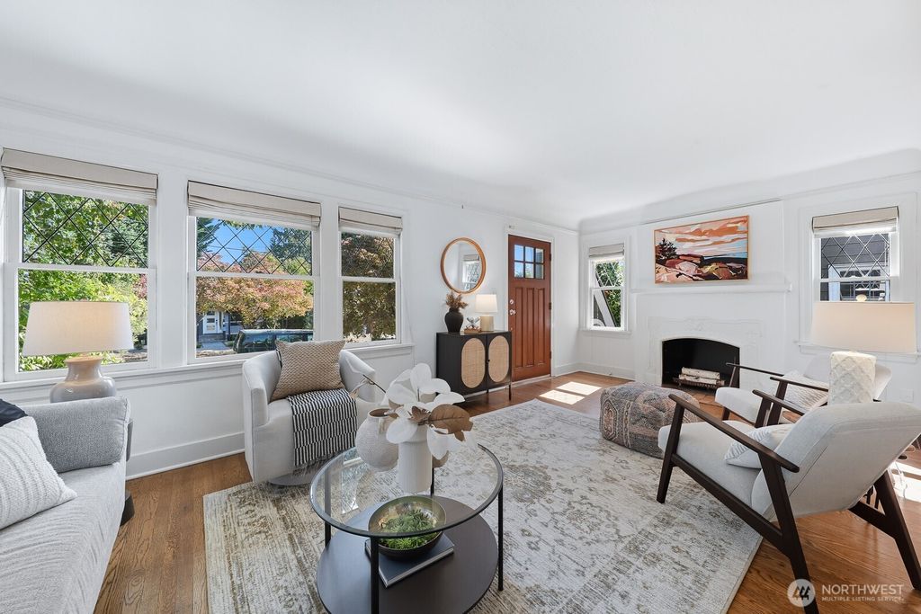Photo of 7737 17th Avenue NE, Seattle, WA 98115 (MLS # 2434445)