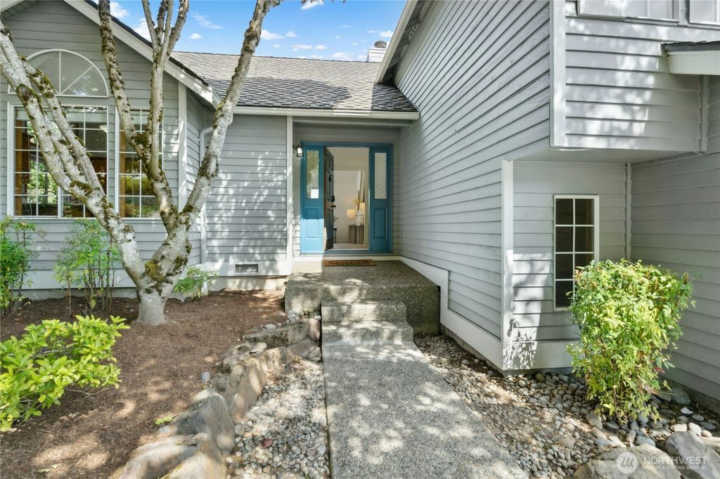 Photo of 8226 128th Avenue SE, Newcastle, WA 98056 (MLS # 2388193)