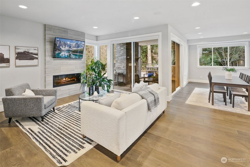 Photo of 13011 NE 74th Street, Kirkland, WA 98033 (MLS # 2020878)