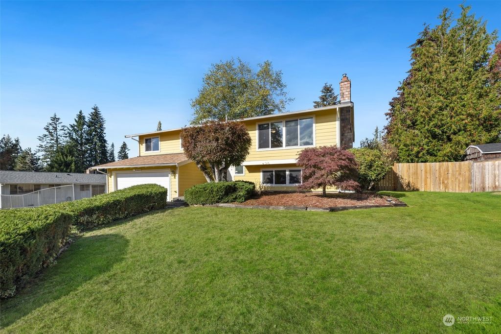 Photo of 13012 SE 164th Street, Renton, WA 98058 (MLS # 2299201)