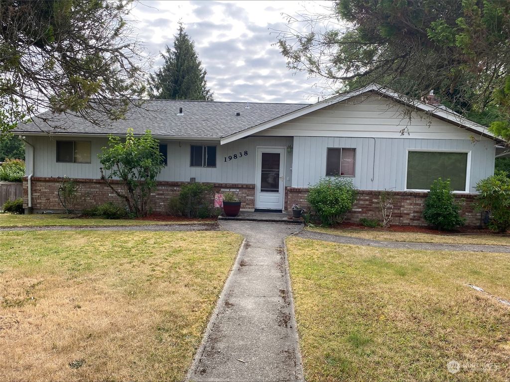 Photo of 19838 47th Avenue NE, Lake Forest Park, WA 98155 (MLS # 2172540)