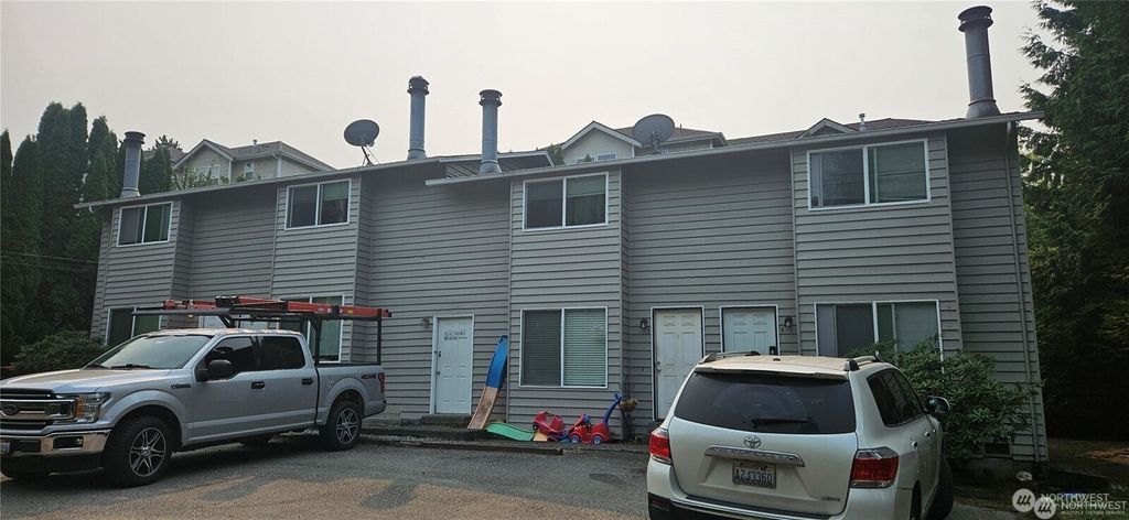 Photo of 15320 40th Avenue W, Lynnwood, WA 98087 (MLS # 2436507)