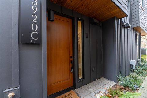 3920 Linden Avenue N Unit C, Seattle, WA 98103 - MLS#: 2331245
