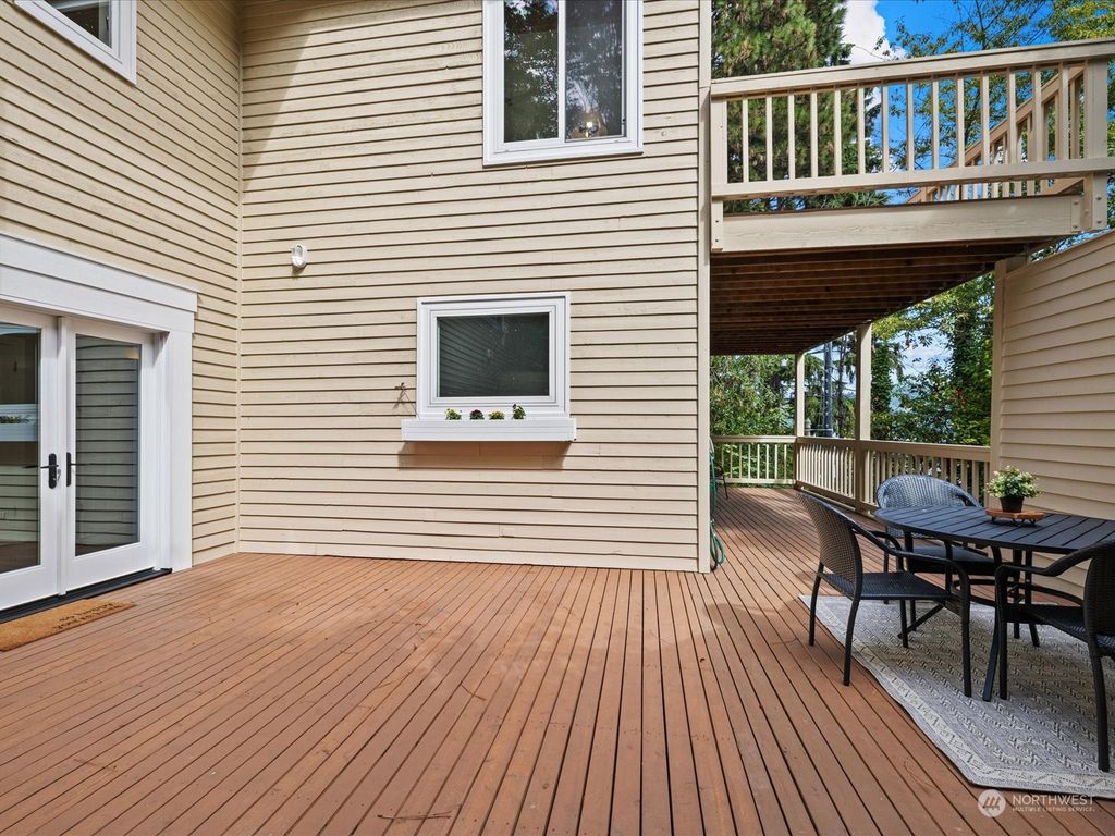 Photo of 12066 Lakeside Place NE, Seattle, WA 98125 (MLS # 2162056)