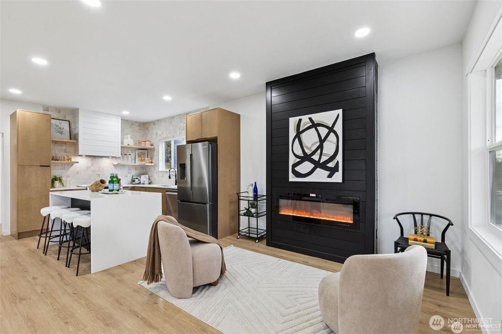 Photo of 4002 Courtland Place S, Seattle, WA 98118 (MLS # 2496944)