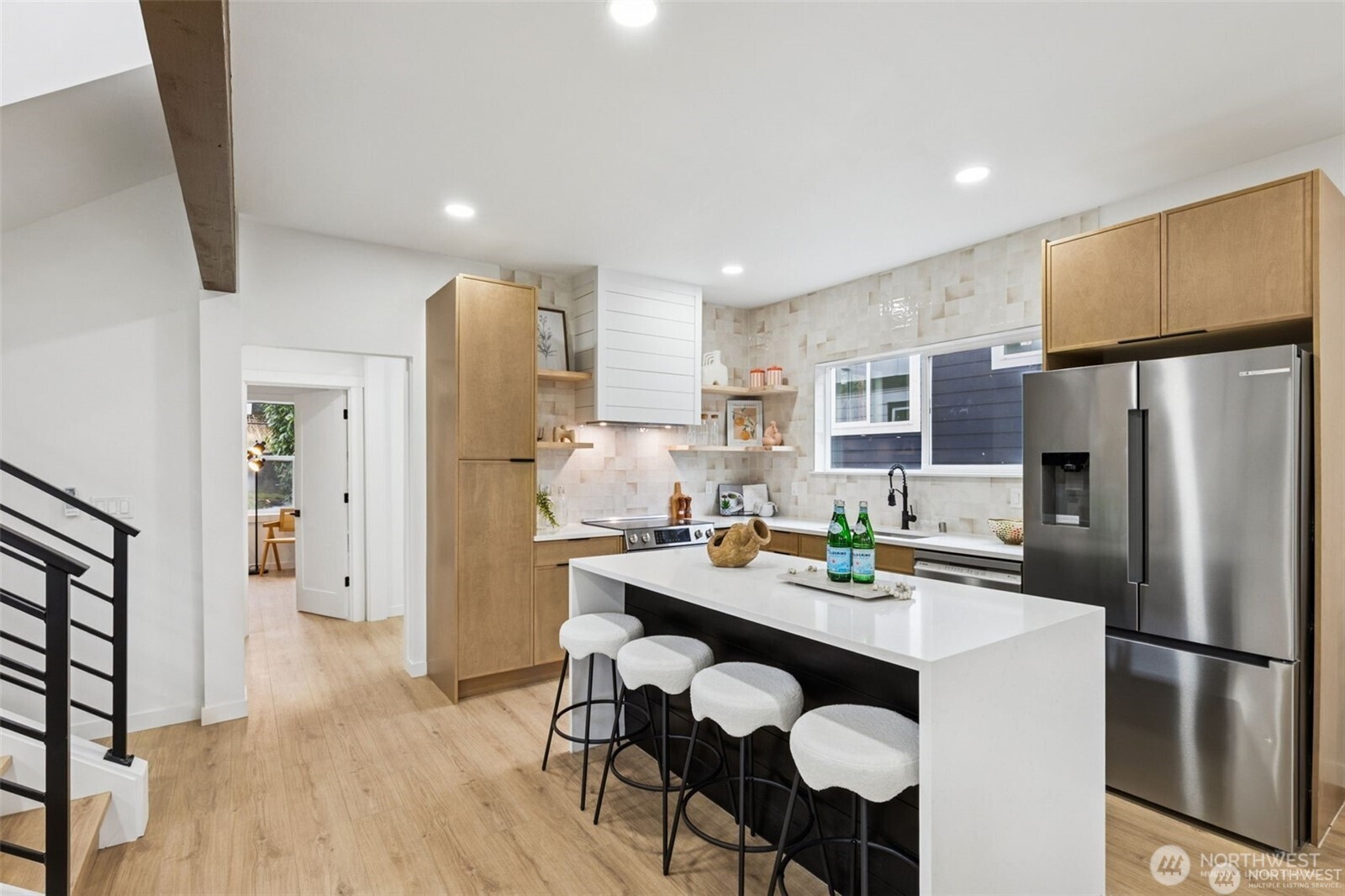 4002 Courtland Place S