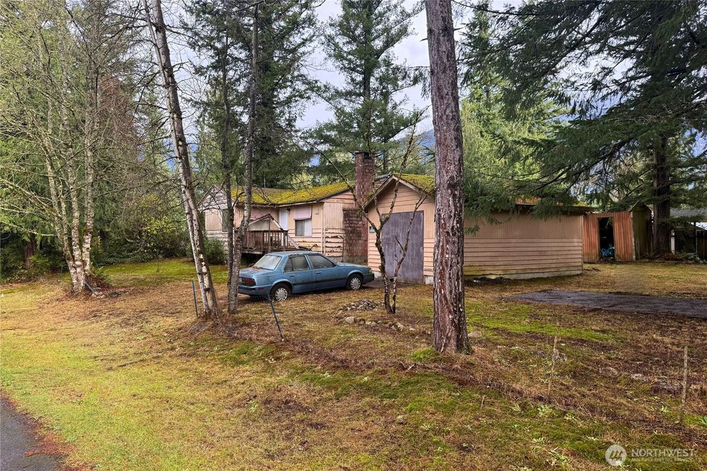 Photo of 15625 Larson Place, Gold Bar, WA 98251 (MLS # 2457338)