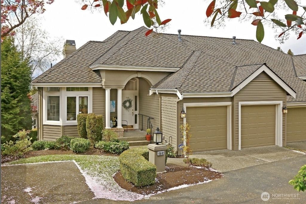 Photo of 11603 E Oakmont Drive, Mukilteo, WA 98275 (MLS # 2379115)