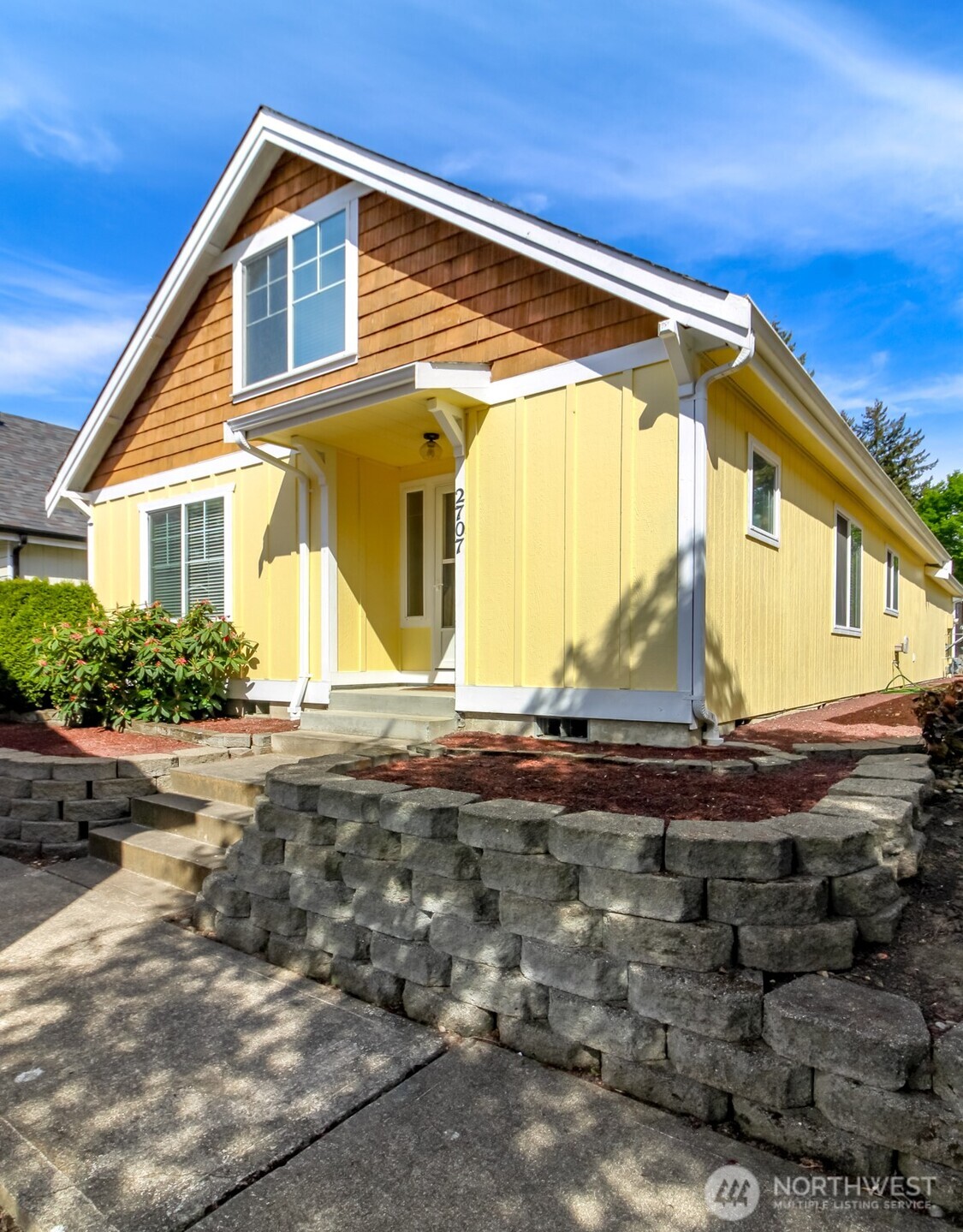2707 9th Street SE