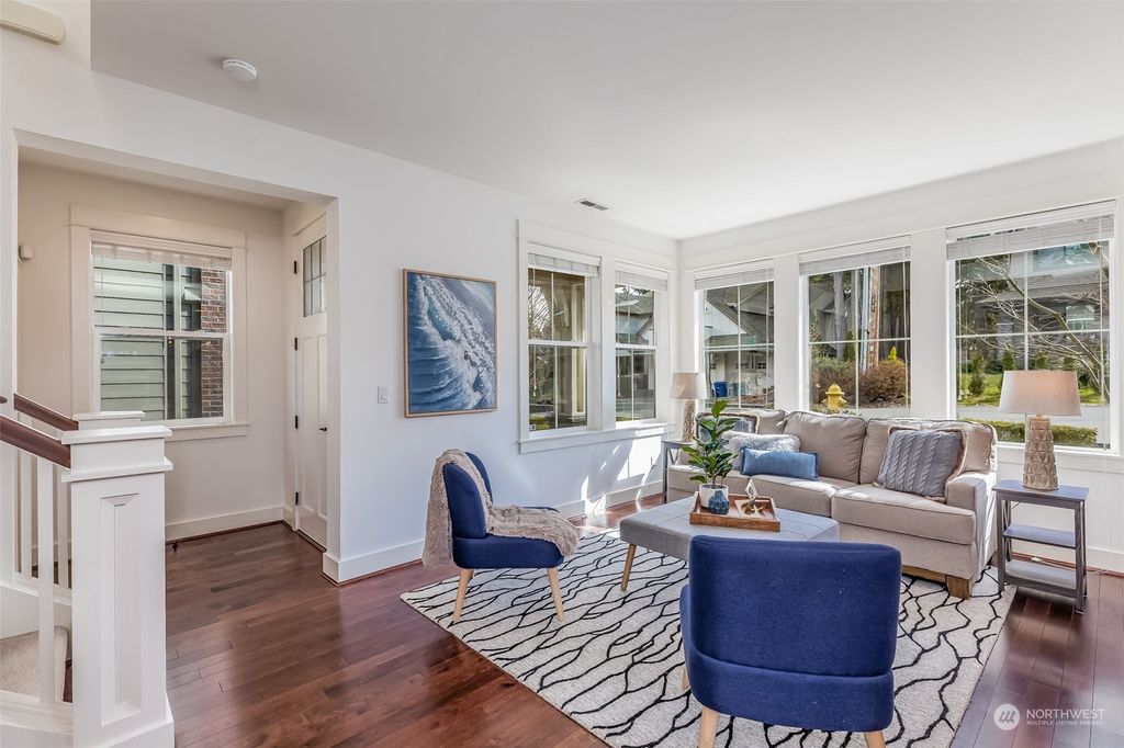 Photo of 10440 SE 14th Street, Bellevue, WA 98004 (MLS # 2049141)