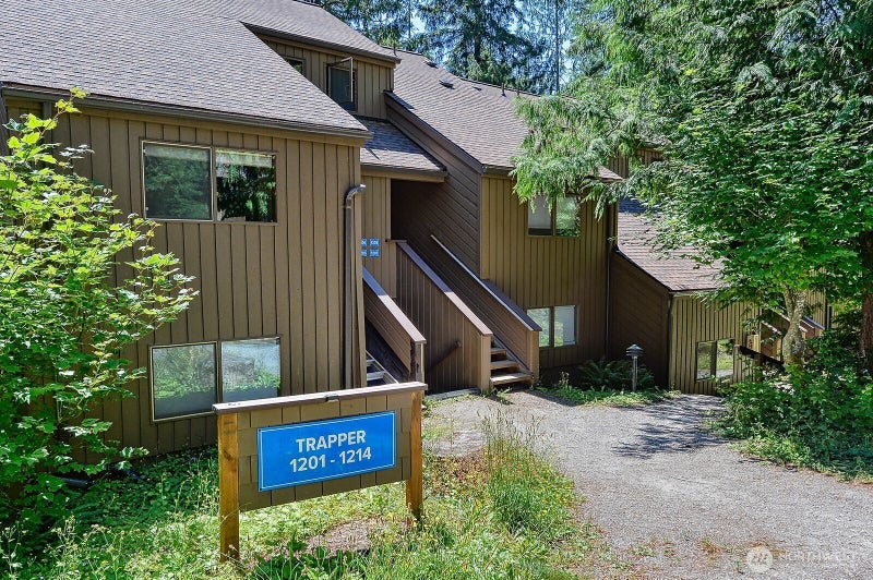 10500 MT Baker Hwy 1207