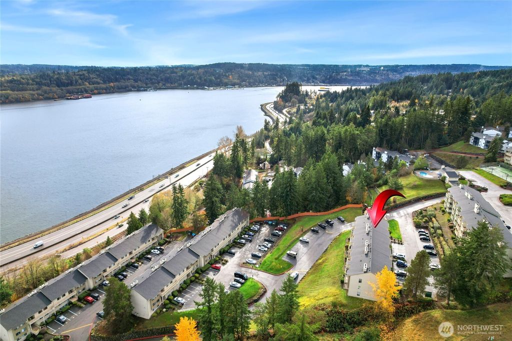 Photo of 1725 W Sunn Fjord Lane #J205, Bremerton, WA 98312 (MLS # 2457650)