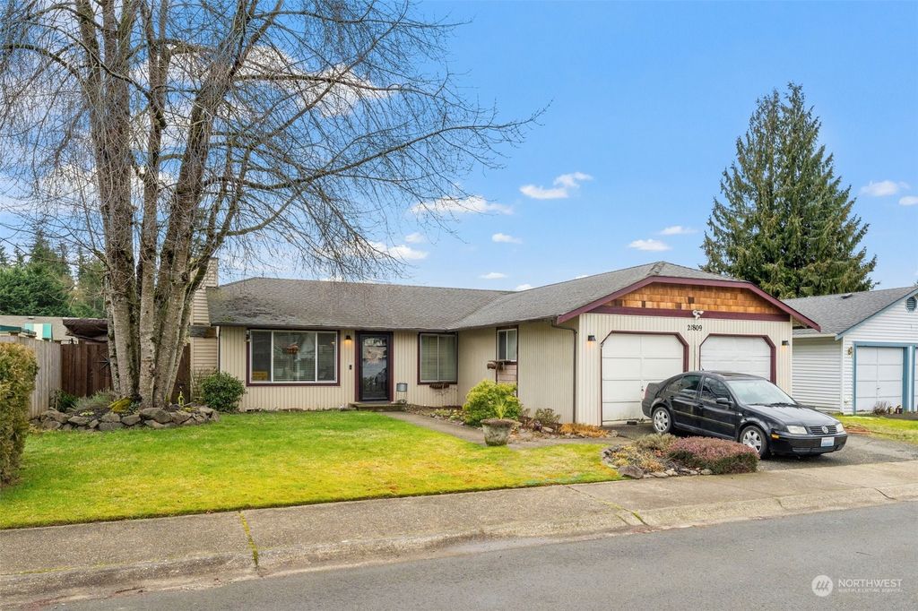 Photo of 21809 SE 237th Street, Maple Valley, WA 98038 (MLS # 2034366)