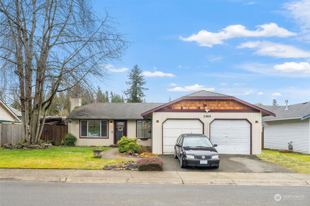 Photo of 21809 SE 237th Street, Maple Valley, WA 98038 (MLS # 2034366)