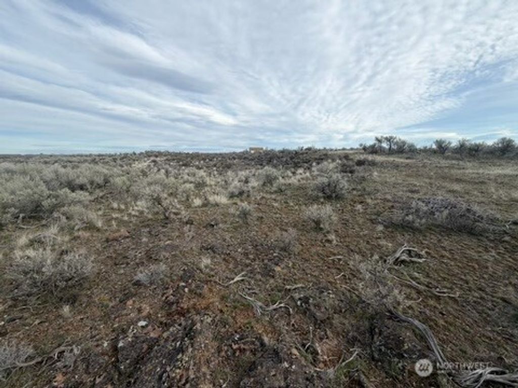 Photo of 0 Stirrup Pl, Ephrata, WA 98823 (MLS # 2497856)