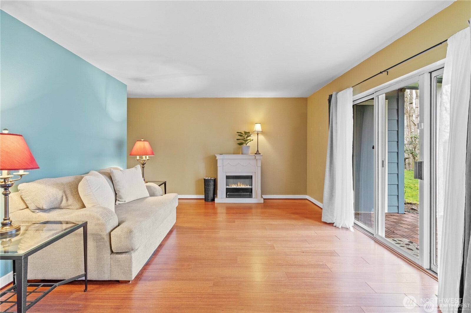 625 N Jackson Avenue C24