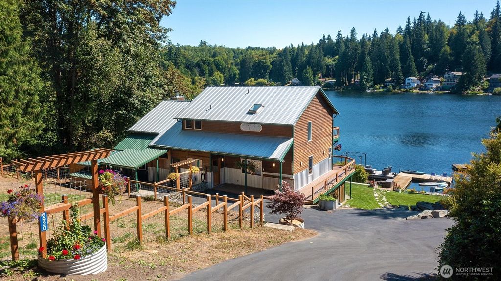 Photo of 6920 179th Place NW, Stanwood, WA 98292 (MLS # 2408496)