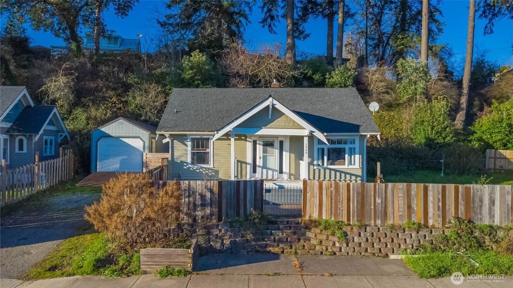 Photo of 1549 Charleston Beach Road W, Bremerton, WA 98312 (MLS # 2472031)