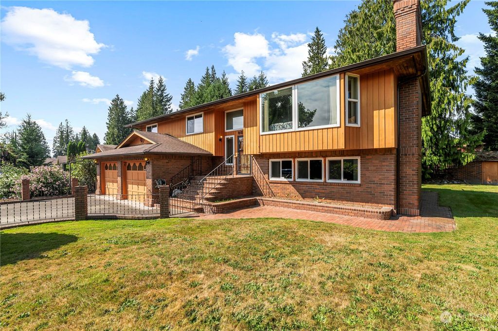 Photo of 9512 60th Drive NE, Marysville, WA 98270 (MLS # 2277993)