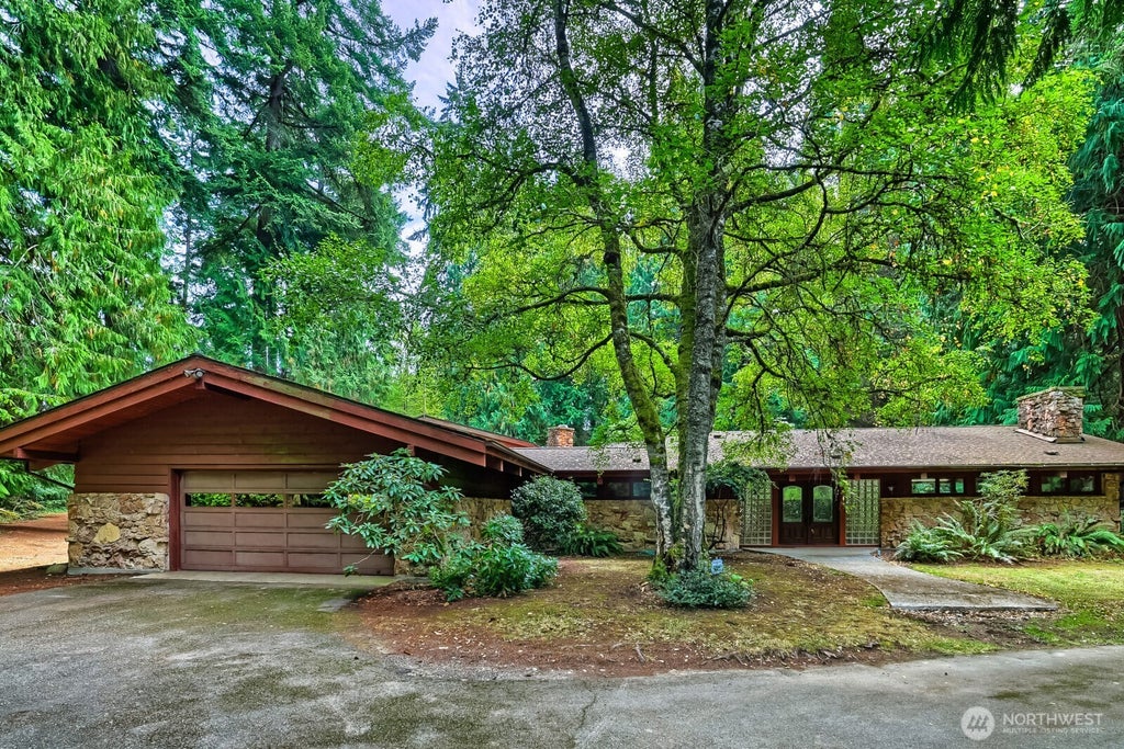 Photo of 23313 Wachusett Road, Woodway, WA 98020 (MLS # 2582540)