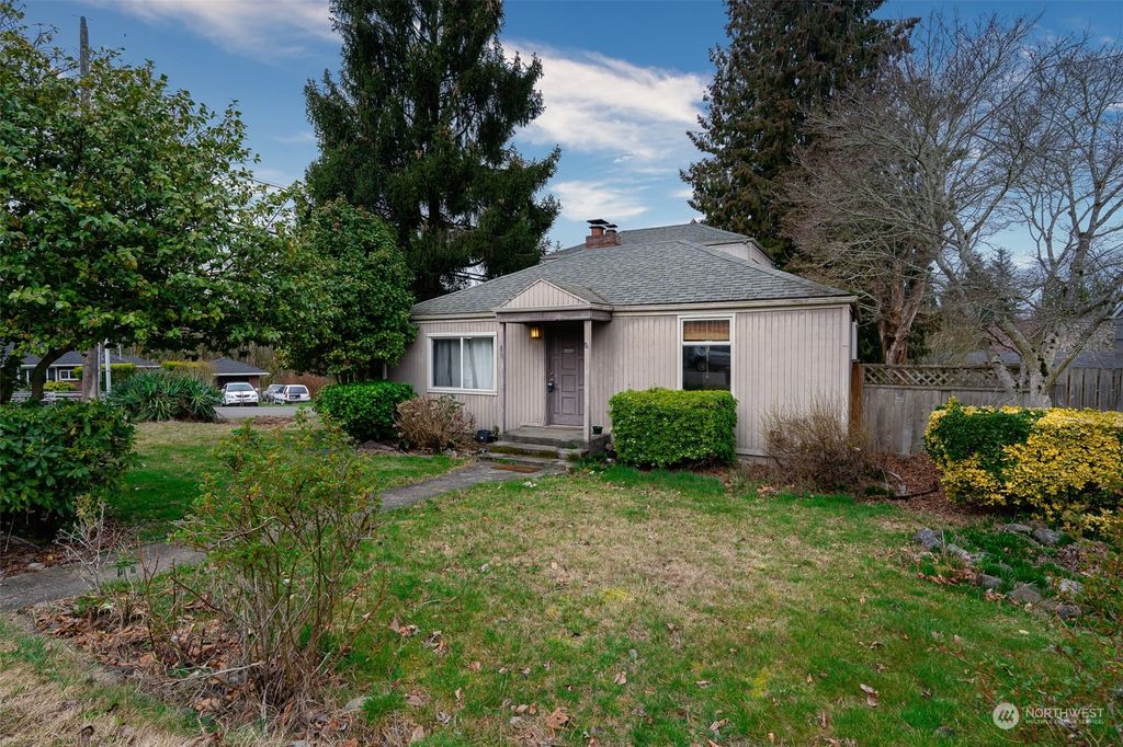 Photo of 10861 Crestwood Drive S, Seattle, WA 98178 (MLS # 2052642)