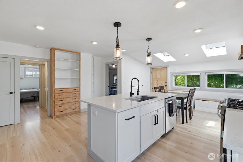 214 E 68th Street