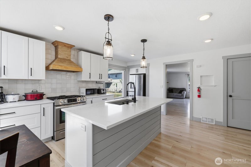 214 E 68th Street