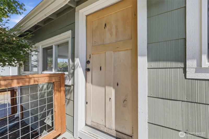 214 E 68th Street