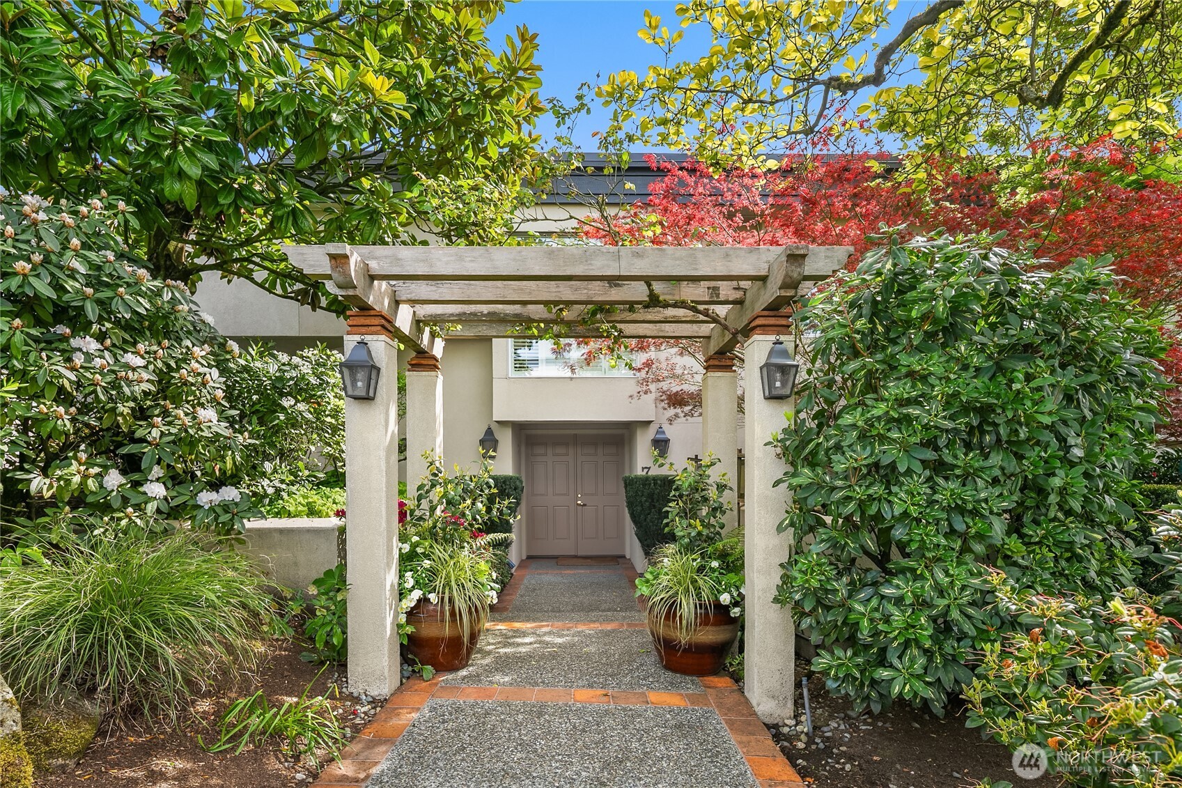 7 10th Avenue