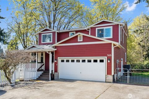 Photo of 305 Denny Way, Centralia, WA 98531 (MLS # 2505868)
