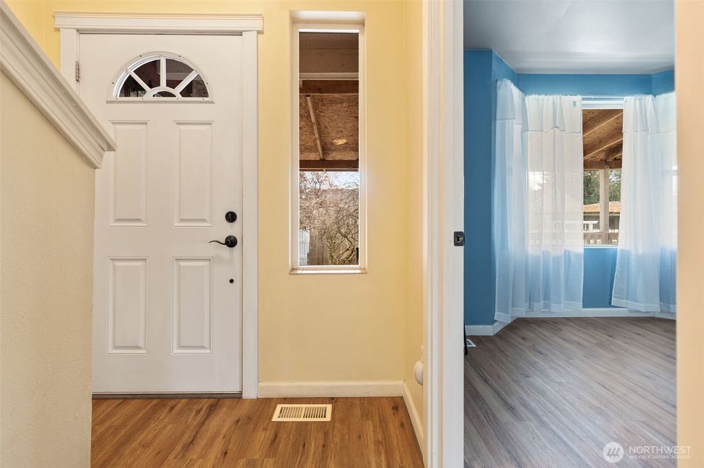 Photo of 305 Denny Way, Centralia, WA 98531 (MLS # 2505868)