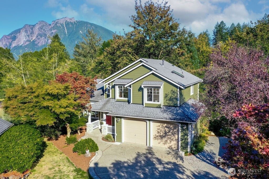 Photo of 1065 SW 12th Street, North Bend, WA 98045 (MLS # 2435020)