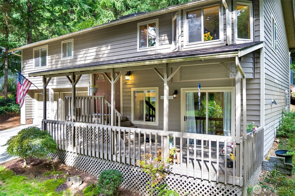 Photo of 12831 184th Drive SE, Snohomish, WA 98290 (MLS # 2583942)