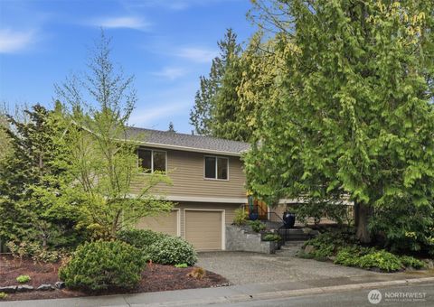 Photo of 7605 146th Avenue NE, Redmond, WA 98052 (MLS # 2466323)