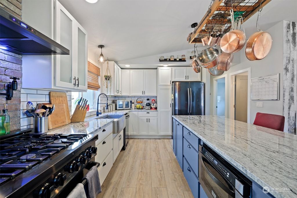 Photo of 201 10th Street, Sultan, WA 98294 (MLS # 2327561)