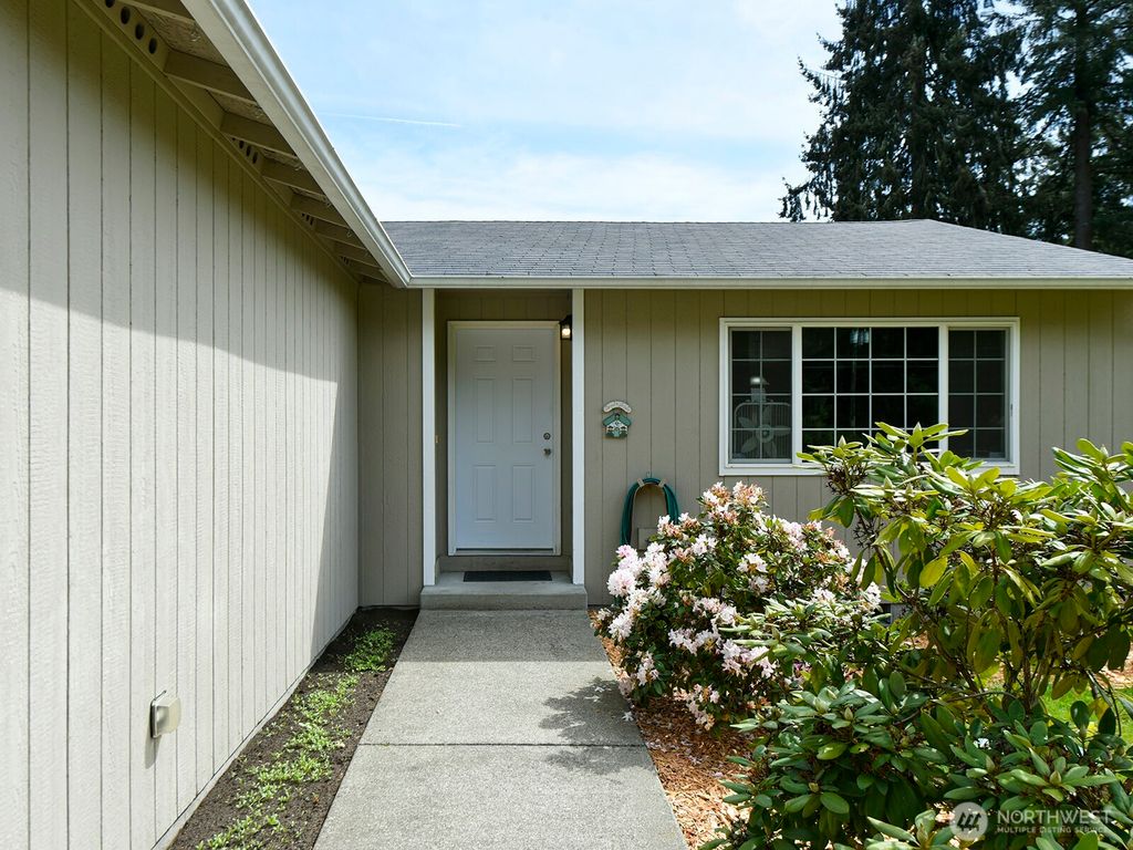 Photo of 25515 50th Avenue E, Graham, WA 98338 (MLS # 2518368)