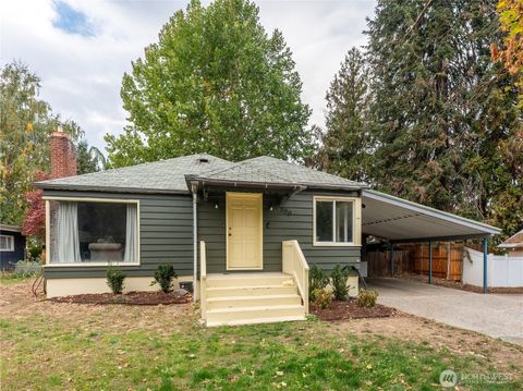 Photo of 200 Paton Street, Cashmere, WA 98815 (MLS # 2446160)