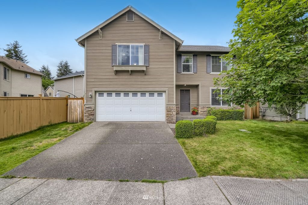 Photo of 2123 250th Place SE, Sammamish, WA 98075 (MLS # 1968616)