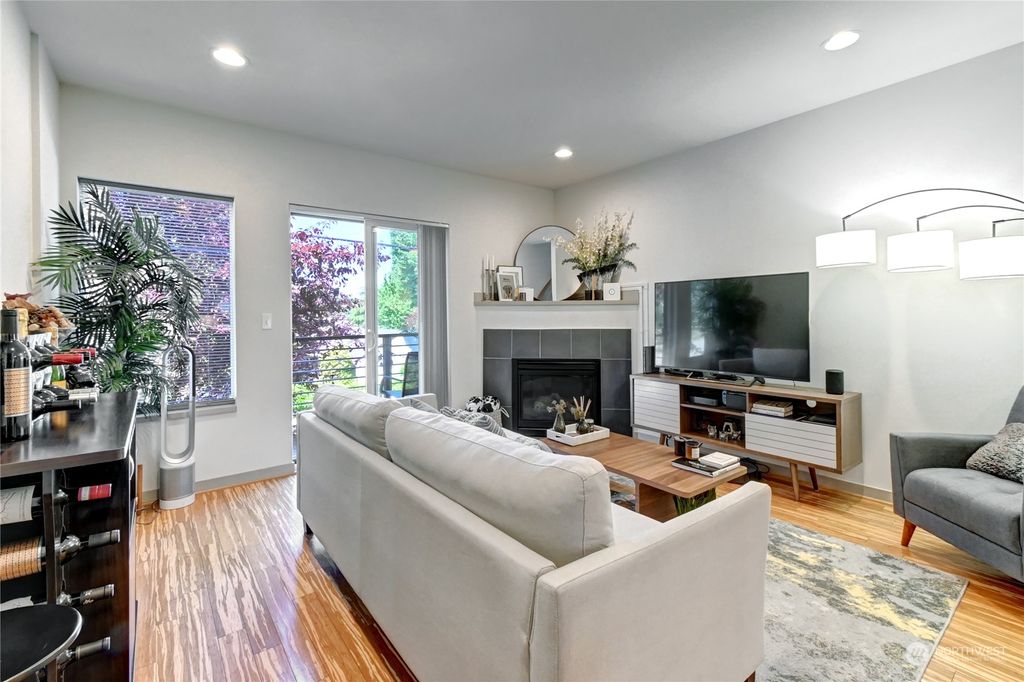 Photo of 825 NW 97th Street #B, Seattle, WA 98117 (MLS # 2127067)