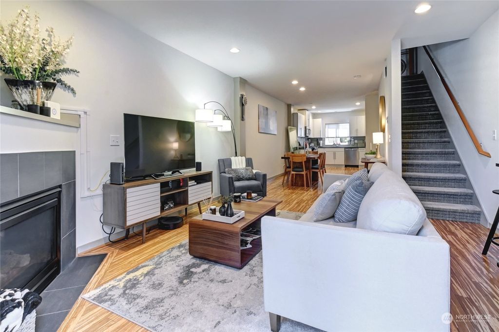 Photo of 825 NW 97th Street #B, Seattle, WA 98117 (MLS # 2127067)