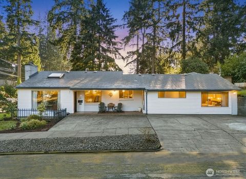 702 Yale Street Fircrest WA 98466