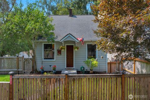 Photo of 18011 83rd Avenue NE, Kenmore, WA 98028 (MLS # 2419369)