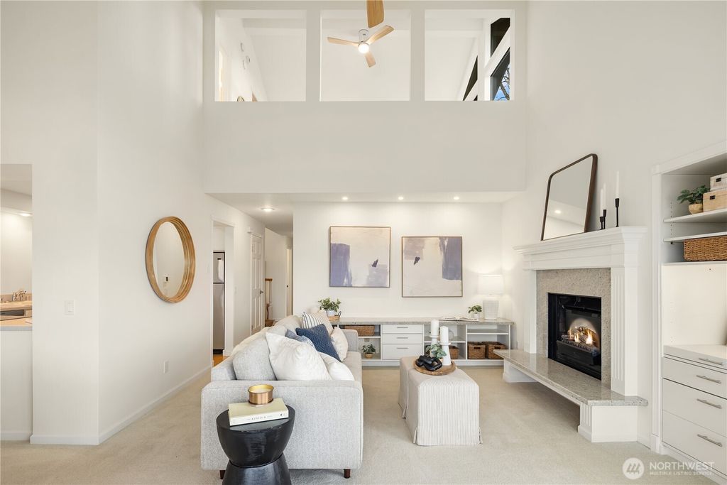 Photo of 2616 4th Avenue N #405, Seattle, WA 98109 (MLS # 2514631)