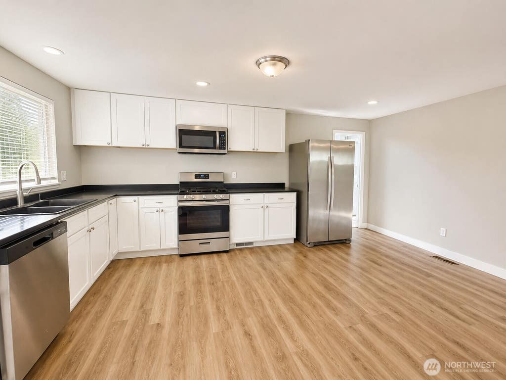 Photo of 483 NE Conifer Drive, Bremerton, WA 98311 (MLS # 2562541)