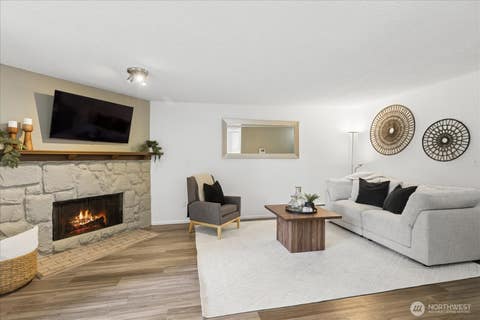 Photo of 12742 NE 116th Lane #J23, Kirkland, WA 98034 (MLS # 2553603)