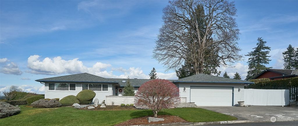 Photo of 634 S 291st Street, Federal Way, WA 98003 (MLS # 2210696)