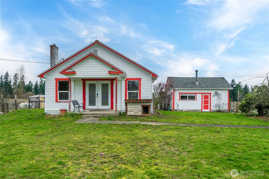 Photo of 20626 SE 384th Street, Auburn, WA 98092 (MLS # 2472353)