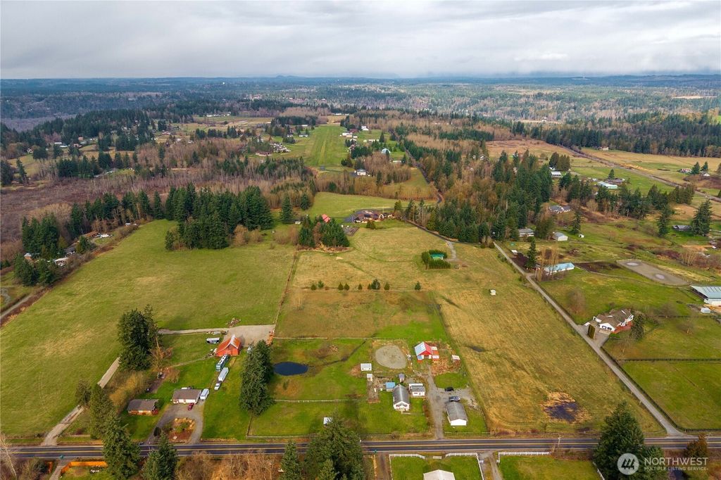 Photo of 20626 SE 384th Street, Auburn, WA 98092 (MLS # 2472353)