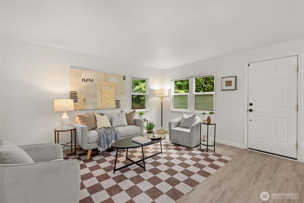 Photo of 2015 104th Street SW, Everett, WA 98204 (MLS # 2540782)